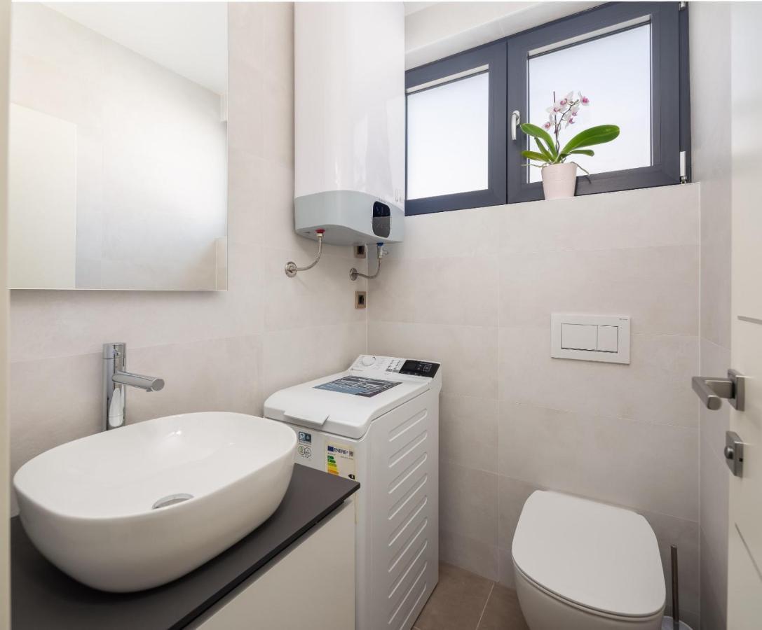 Luxury Apartment Sea Pakostane Ngoại thất bức ảnh